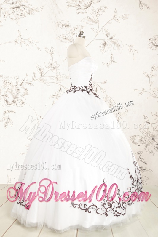 2016 Appliques Strapless Ball Gown White Tulle Quinceanera Dress